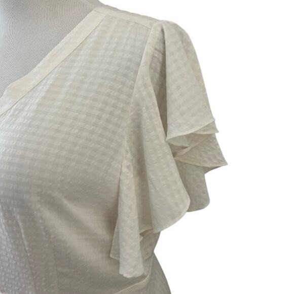 EUC Ann Taylor Off-White Flutter Sleeve Peplum Blouse. Size M. - Picture 4 of 9